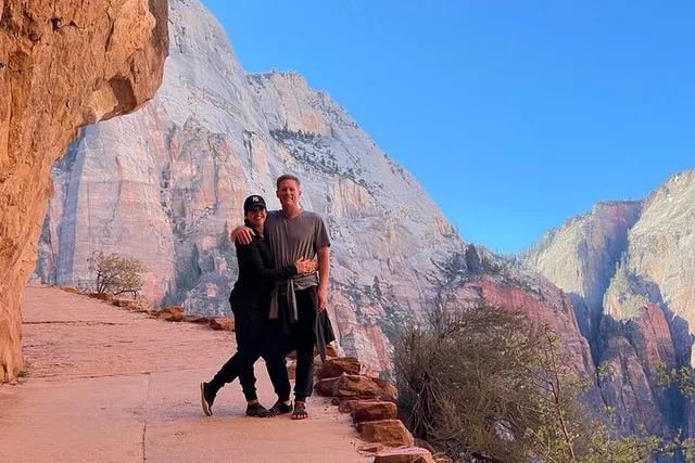 Zion National Park Private Guided Hike & Picnic - Image 1