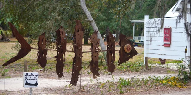 Hilton Head Daufuskie Island History and Artisans Tour 4.5 hr - Image 6