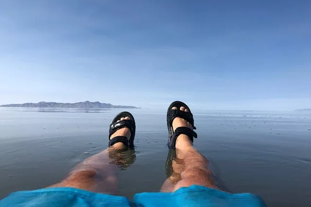Salt Lake Boat Tour with Swimming 2 hr - Image 1