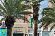 Las Vegas Audio Driving Tour: Neon Lights & Desert thumbnail 4