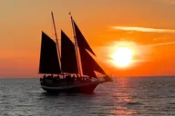 St. Petersburg Sunset Sailing Experience thumbnail 5
