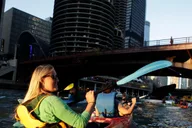 Chicago Kayak Tour on the Chicago River at Sunset 1.5 hr thumbnail 3
