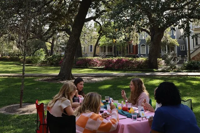 Savannah Painting Workshop in Forsyth Park - Image 4