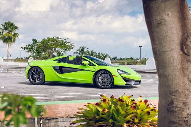 Miami Supercar Driving Experience - Image 5