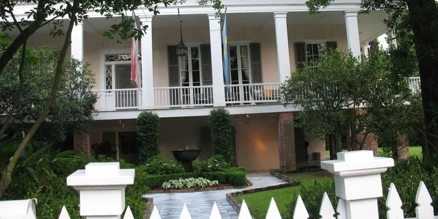 New Orleans Garden District Walking Tour - Image 2