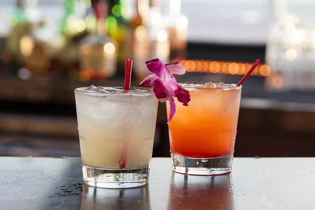 Honolulu Sunset Cocktail Cruise - Image 6