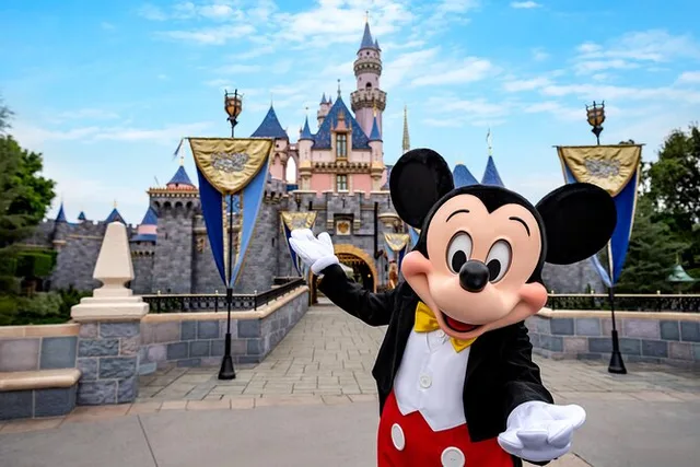 Anaheim Disneyland Resort Tickets - Image 2