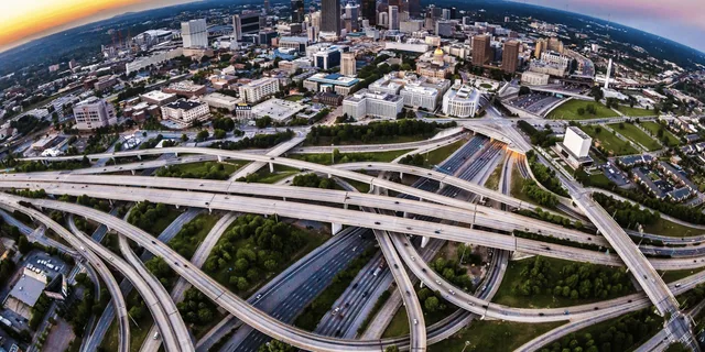 Atlanta Helicopter Tour of Skyline - Image 3