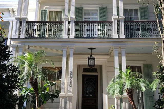 New Orleans Garden District Walking Tour - Image 5