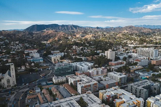 Los Angeles to Santa Barbara Chauffeur Transfer - Image 3