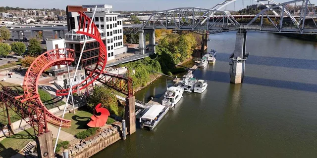 Nashville River Cruise - Image 6