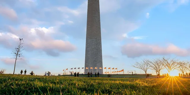 Washington DC Monument Reserved Entry 1 hr - Image 2