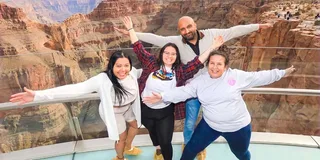 Las Vegas Grand Canyon Tour with Hoover Dam and 7 Magic Mountains