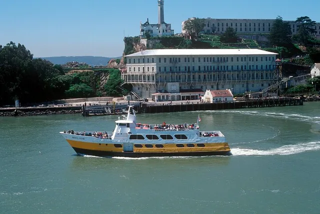 San Francisco Bay Cruise and Night Tour - Image 5