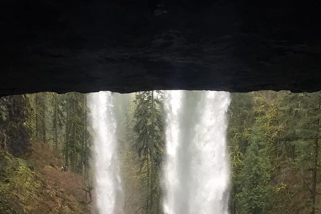 Silver Falls Waterfall Hike - Image 4
