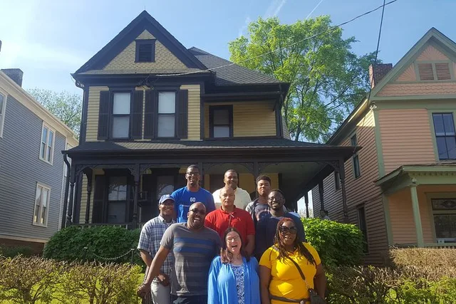Atlanta Group Tour - Image 6