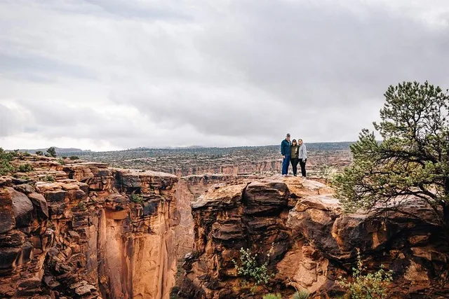 Moab Jeep Tour at Afternoon - Image 6
