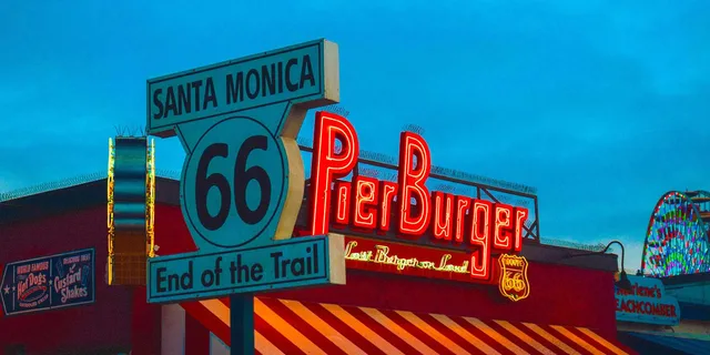 Malibu Santa Monica Venice Beach Tour - Image 6