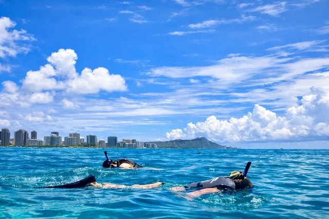 Honolulu Snorkeling & Ocean Waterpark Adventure - Image 4