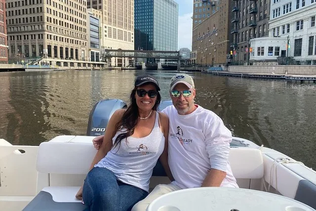 Milwaukee Powerboat Rental on Lake Michigan - Image 2