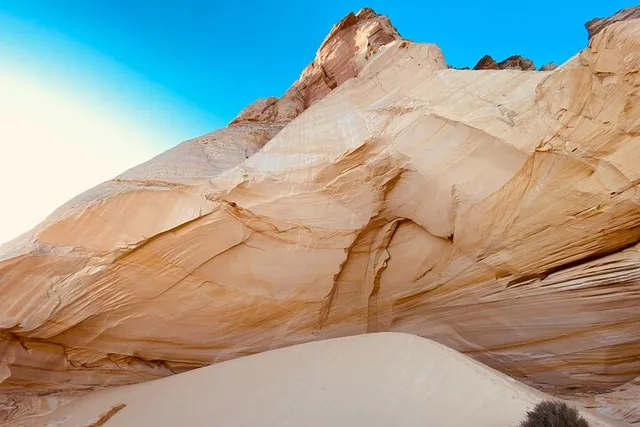 Peekaboo and Great Chamber Hike in Kanab - Image 6
