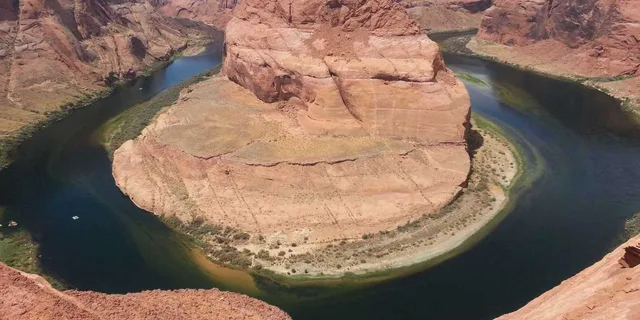 Las Vegas Antelope Canyon & Horseshoe Bend Overnight Tour - Image 3