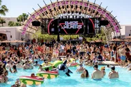 Las Vegas Pool Crawl with Party Bus thumbnail 1