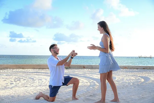 Key West Proposal and Engagement Photo Shoot - Image 4