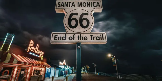 Santa Monica Ghost Tour - Image 1