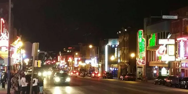 Nashville Ghosts & Haunted History Walking Tour - Image 4