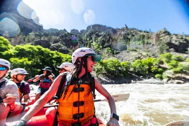Glenwood Canyon Rafting Adventure - Image 2