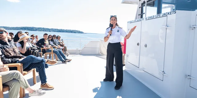 Seattle Harbor Cruise with Local Guide - Image 2