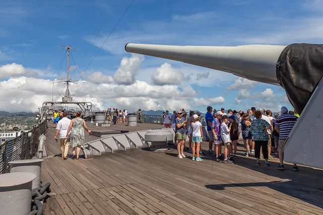 Honolulu Pearl Harbor and City Tour - Image 5