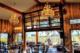 Portland Waterfalls and Wine Tour