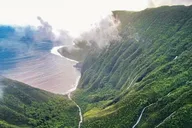 Maui Helicopter Tour Over West Maui and Molokai thumbnail 1