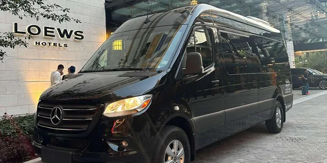 Miami Shuttle Service for Groups and Families - Image 1