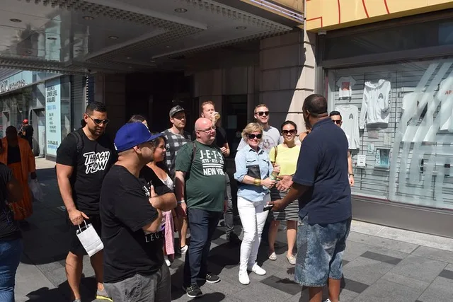 New York Harlem Hip-Hop Walking Tour - Image 4