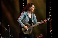 Branson Dutton Family Show thumbnail 5