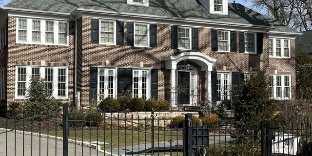 Chicago Suburbs Movie Sites Tour - Image 3