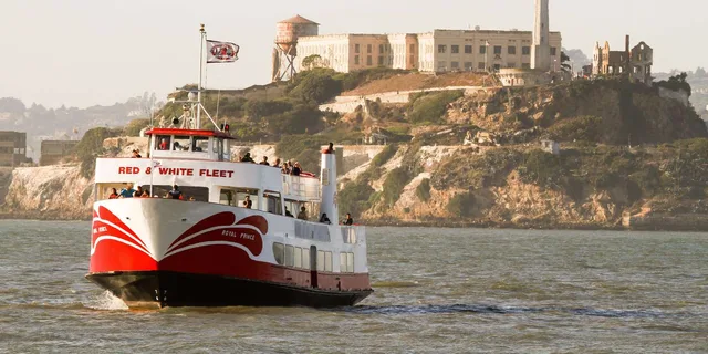 San Francisco Golden Gate Bay Cruise - Image 1