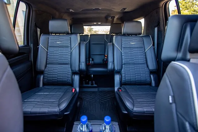 Austin Airport Transfer Black SUV - Image 5