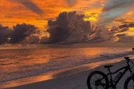 Sarasota Siesta Key Electric Bike Sunset Tour 2 hr thumbnail 1