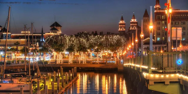 St. Augustine Nights of Lights Boat Tour - Image 5