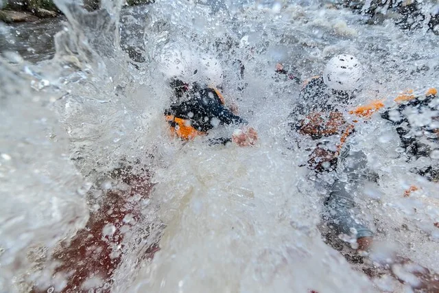 Glenwood Springs Rafting Adventure Shoshone Rapids 150 Min - Image 1
