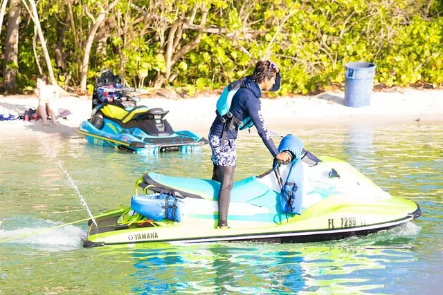 Miami Beach Boat Rental - Image 4