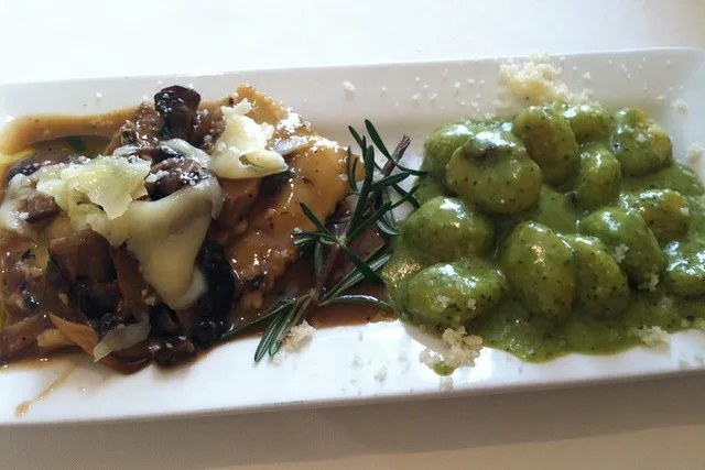 Cleveland Little Italy Food Tour - Image 2