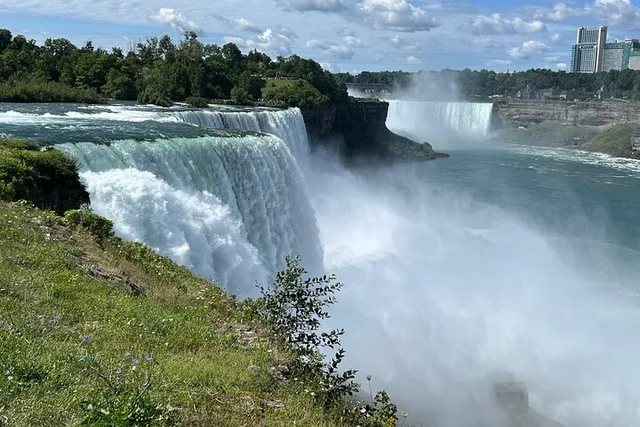 New York City Niagara Falls Private Day Tour - Image 3