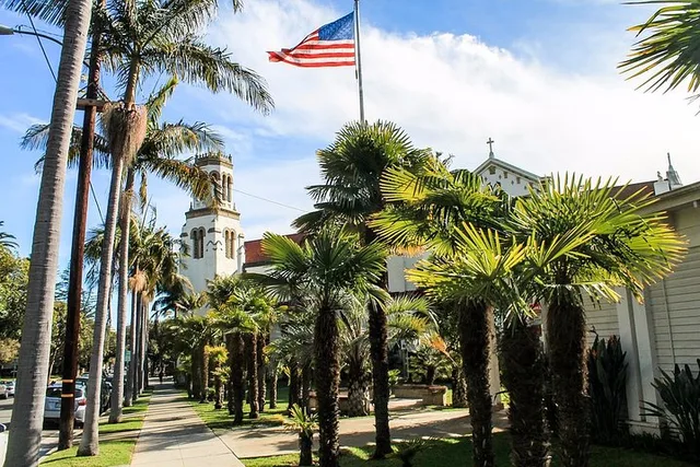 Los Angeles Private Tour to Santa Barbara & Solvang - Image 1