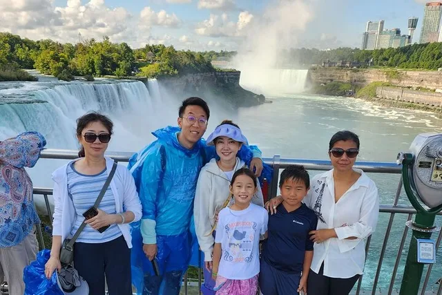 Niagara Falls Winter Wonderland Tour - Image 3