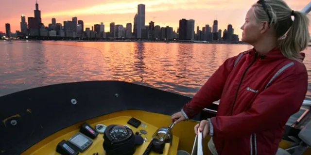 Chicago Seadog Fireworks Speedboat Cruise - Image 5